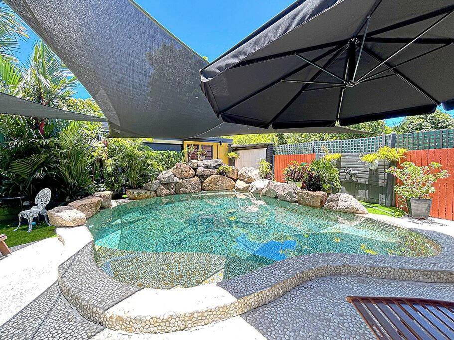 Oasis, In Leafy Whitfield. Βίλα Edge Hill Εξωτερικό φωτογραφία